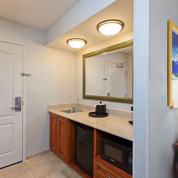 Hampton Inn & Suites Clovis-Airport North - Guest room - Hotels Near Me - Clovis, California Hampton Inn & Suites Clovis-Airport North - Guest room - Hotels Near Me - Clovis, California