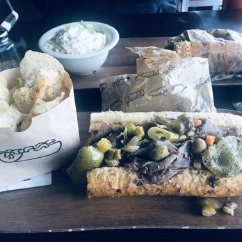 Buona - Beef dipped with peppers and fresh warm chips - Sandwiches Near Me - Flossmoor, Illinois