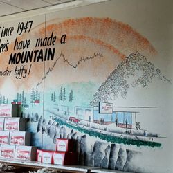 Ainslee's Salt Water Taffy - Old school art on the walls
