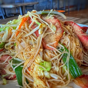 The Kirin Hut - BBQ Pork Singapore Noodles - 605 - Chinese Near Me - Lancaster, California The Kirin Hut - BBQ Pork Singapore Noodles - 605 - Chinese Near Me - Lancaster, California