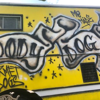 The Moody Dog - Food truck - Hot Dogs Near Me - Belfast, Maine