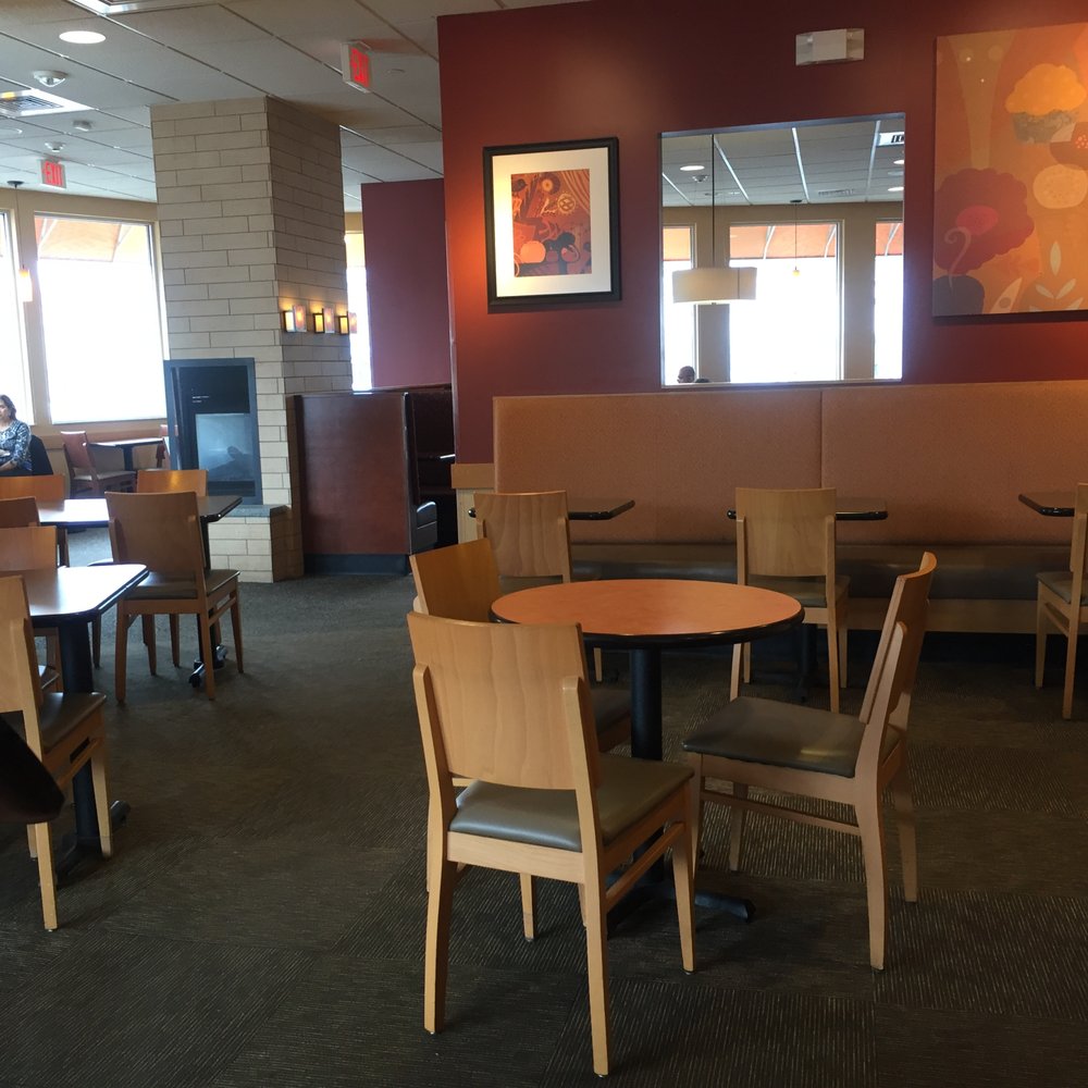 Panera Bread - dining area - Sandwiches Near Me - Syosset, New York