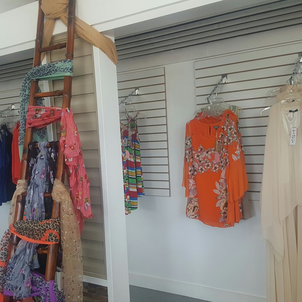Bella Tu Boutique - Retail shop - Used, Vintage & Consignment Near Me - Virginia Beach, Virginia