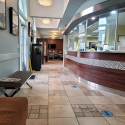 River Parc Internal Medicine - Lobby