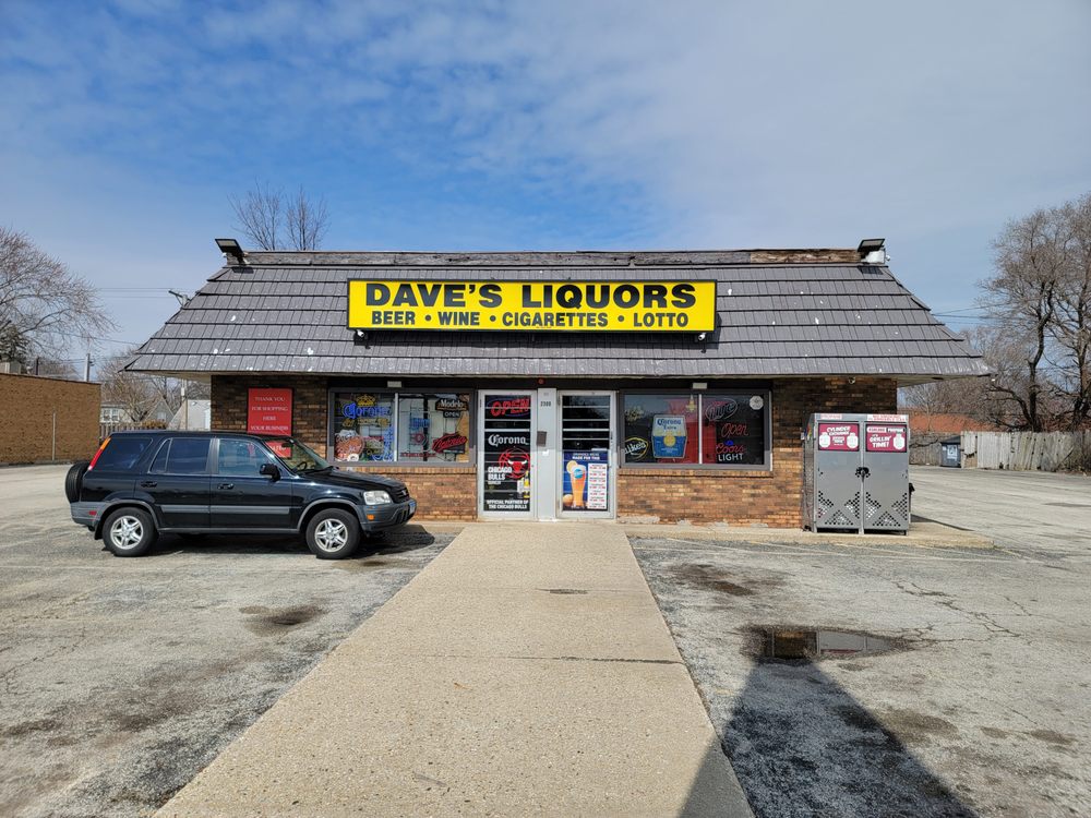 Dave's Liquor Logo