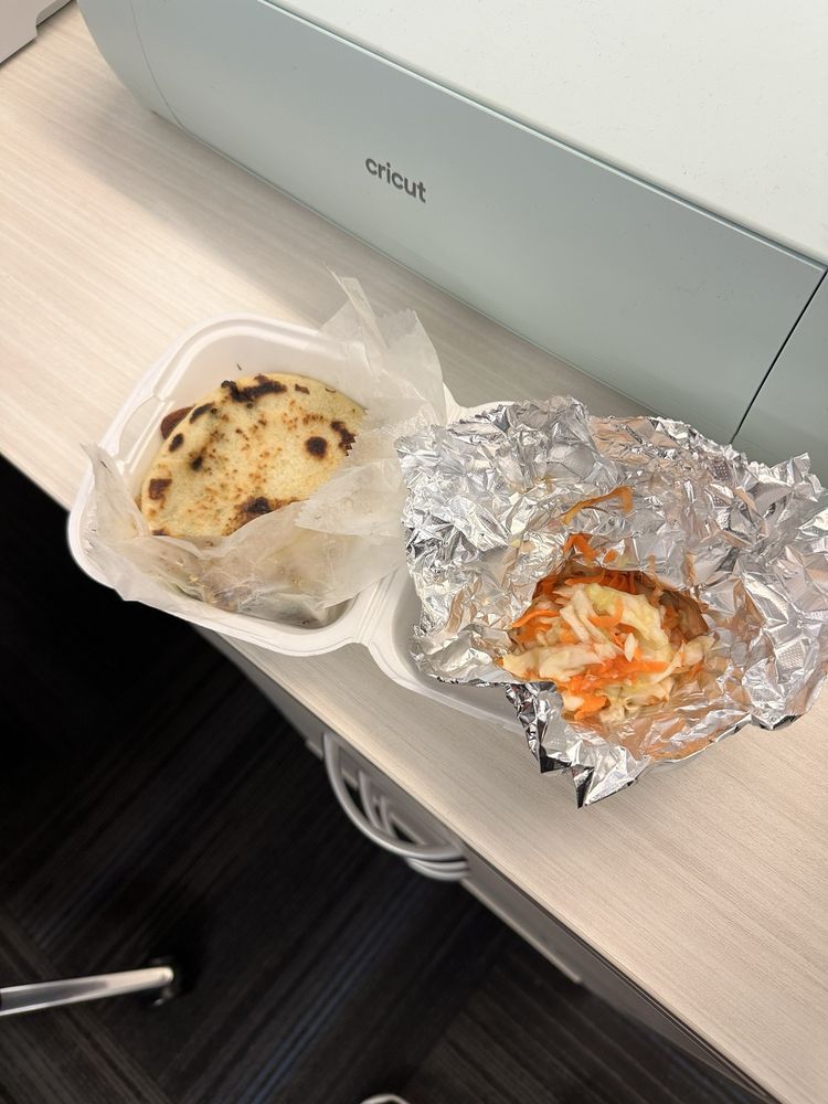 Pupusas to go