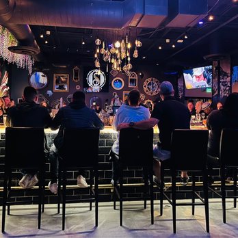 Society - Beautiful bar area - Italian Near Me - Tempe, Arizona