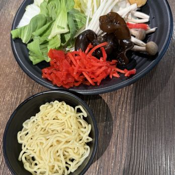 Mo Mo Paradise - Japanese Near Me - Arcadia, California