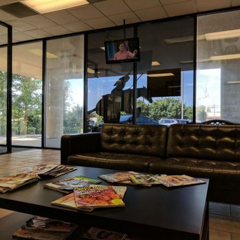 Classic Collision - Inside. Waiting area with magazines and TV. - Body Shops Near Me - Marietta, Georgia Classic Collision - Inside. Waiting area with magazines and TV. - Body Shops Near Me - Marietta, Georgia