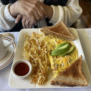 Star Restaurant - "The best omelet this guy ever had" Bacon and Avocado - American Near Me - Novato, California Star Restaurant - "The best omelet this guy ever had" Bacon and Avocado - American Near Me - Novato, California