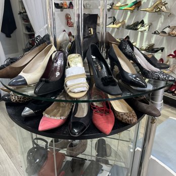 A Blast From the Past - Designer shoes for resale - Used, Vintage & Consignment Near Me - Delray Beach, Florida A Blast From the Past - Designer shoes for resale - Used, Vintage & Consignment Near Me - Delray Beach, Florida