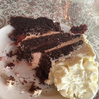 Edelweiss Restaurant - Schwarzwa Lder Kirschtorte - German Near Me - Staunton, Virginia