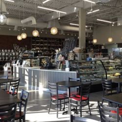 Vine & Olive - Inside photo