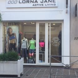 Lorna Jane - Devanture