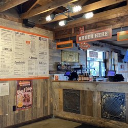 Willie Jewell's Old School Bar-B-Q