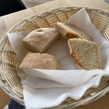Cais da Sardinha - bread - Bars Near Me - Ponta Delgada, 20 Cais da Sardinha - bread - Bars Near Me - Ponta Delgada, 20