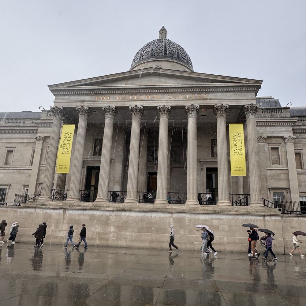Trafalgar Square - Landmarks & Historical Buildings Near Me - London, XGL