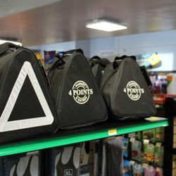 4 Points Market and Eatery