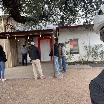 Medina's Restaurant - Outside - Mexican Near Me - Brady, Texas