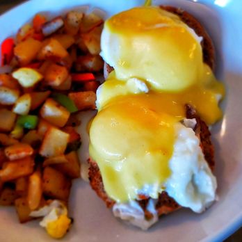 Orenda Cafe - Eggs Benedict - Breakfast & Brunch Near Me - Milwaukee, Wisconsin