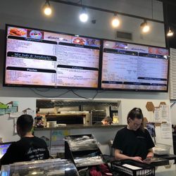 Mama's Pizza