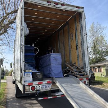 Gullivers Movers - Movers Near Me