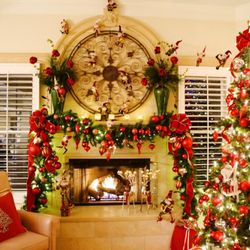 Carla's A Classic Design - In home christmas decorating