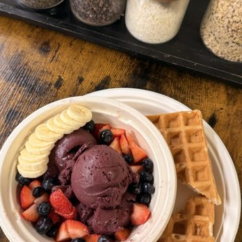 Waffle and Berry - Waffles Near Me - Honolulu, Hawaii Waffle and Berry - Waffles Near Me - Honolulu, Hawaii