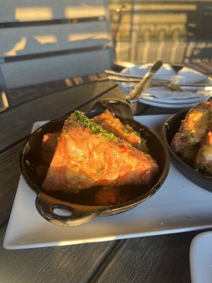 Harry's Seafood Bar & Grille by null