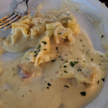Fabio On Fire - Supposed to be lobster tortellini, but it was filled with butternut squash and ricotta - Pizza Near Me - Peoria, Arizona Fabio On Fire - Supposed to be lobster tortellini, but it was filled with butternut squash and ricotta - Pizza Near Me - Peoria, Arizona