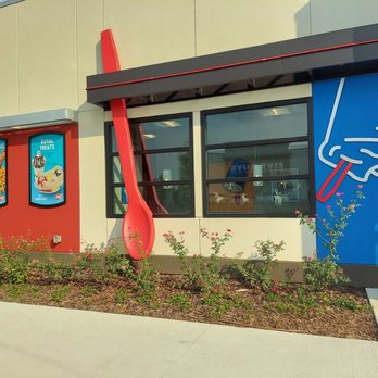 Dairy Queen Grill & Chill - Red spoon - Ice Cream & Frozen Yogurt Near Me - Clermont, Florida