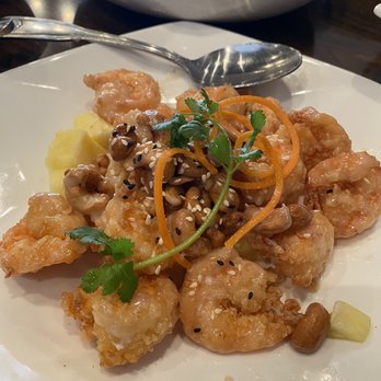 Spicy J's - Honey Cashew Shrimp (entree) - Szechuan Near Me - Fresno, California
