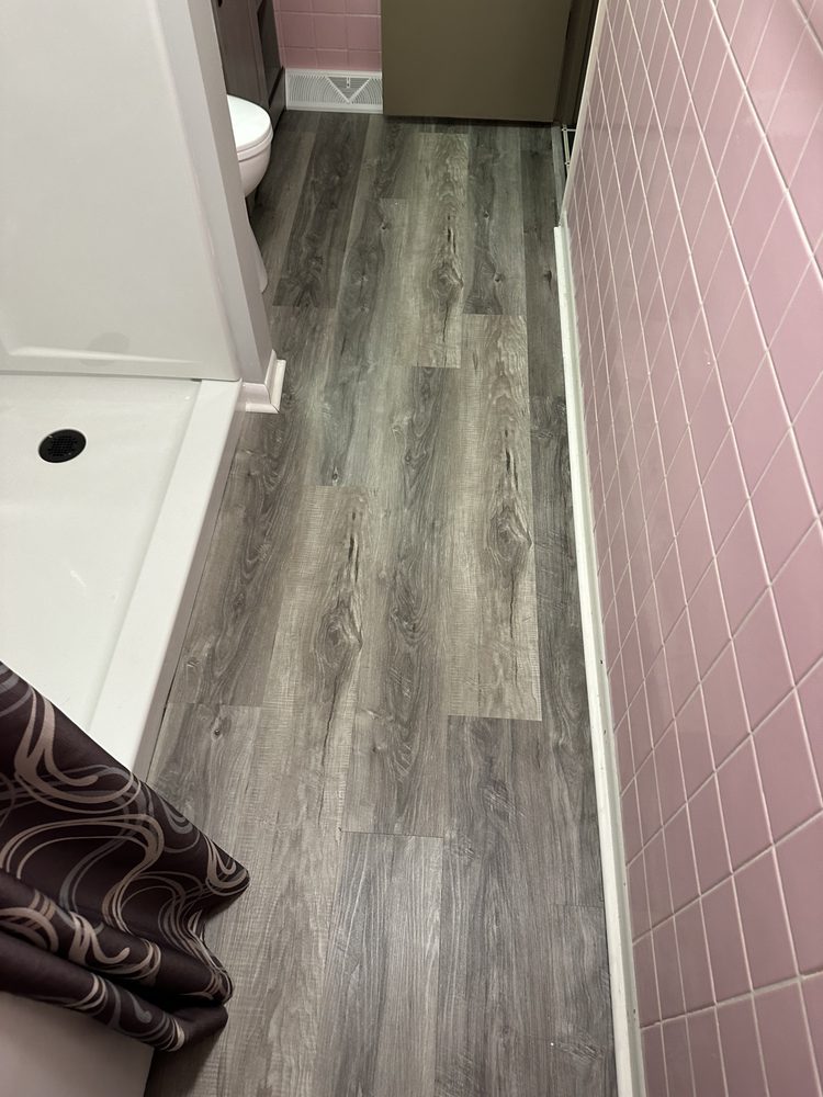 Slide of D’s Handyman Service