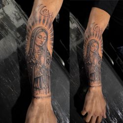 Classic Ink  - Virgin Mary black and grey