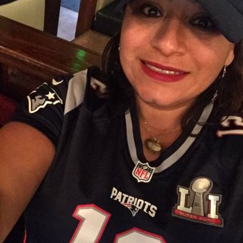 EJ's Pub - Bixby Knolls - Sports Bars Near Me - Long Beach, California