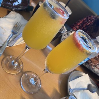 Waffle’s Town - two glasses of orange juice - Breakfast & Brunch Near Me - Bayamón, Puerto Rico Waffle’s Town - two glasses of orange juice - Breakfast & Brunch Near Me - Bayamón, Puerto Rico