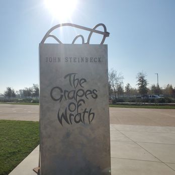 District56 - Lots of public art - Civic Center Near Me - Elk Grove, California