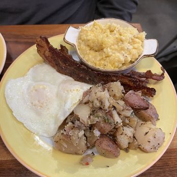 Honeycomb Cafe - PLEASE, PLEASE, PLEASE GET THE POTATOES!!! - New American Near Me - Belmont, North Carolina