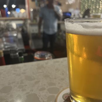The Social Honolulu - Kewalo's on Tap! My Doppelgänger bartender per BFF ha! - American Near Me - Honolulu, Hawaii The Social Honolulu - Kewalo's on Tap! My Doppelgänger bartender per BFF ha! - American Near Me - Honolulu, Hawaii