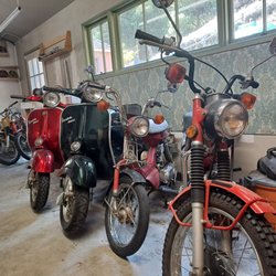 Santa Cruz MotoWorks - We love Vespa and CT90's!