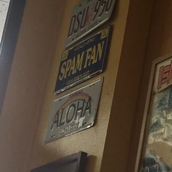 Aloha Eats - Cute license plates decor - Hawaiian Near Me - Chicago, Illinois