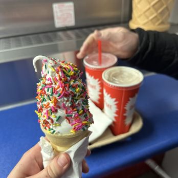 Ann's Dari Creme - Small ice cream cone and milkshakes. - American Near Me - Glen Burnie, Maryland Ann's Dari Creme - Small ice cream cone and milkshakes. - American Near Me - Glen Burnie, Maryland