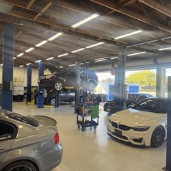 Moorhead Automotive Center
