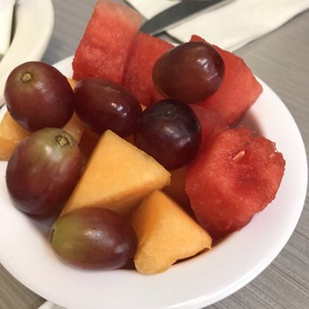 Easy Egg Cafe - Fruit - Breakfast & Brunch Near Me - Quartz Hill, California