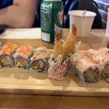 Akino - Sushi Bars Near Me - Elmhurst, New York
