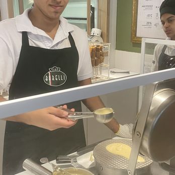 Gelato Borelli Rio - Cones made in house daily - Leblon, RJ