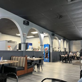 Garden Berry Cafe Ottawa - Seating - Cafes Near Me - Ottawa, Illinois Garden Berry Cafe Ottawa - Seating - Cafes Near Me - Ottawa, Illinois