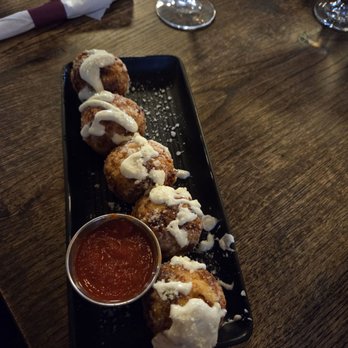 Tap Room - Mac n cheese bites - Gastropubs Near Me - Garden City, New York Tap Room - Mac n cheese bites - Gastropubs Near Me - Garden City, New York