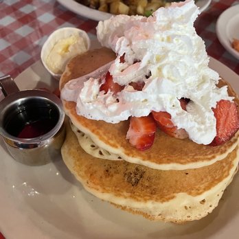 Mo's Egg House - Fresh Strawberry Pancakes - Breakfast & Brunch Near Me - Temecula, California Mo's Egg House - Fresh Strawberry Pancakes - Breakfast & Brunch Near Me - Temecula, California
