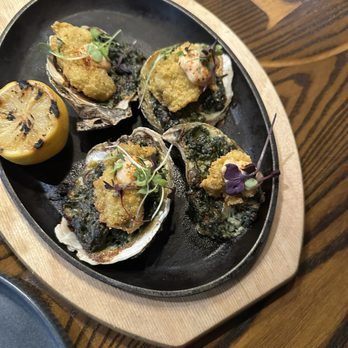 Flossmoor Social - Oysters - Desserts Near Me - Flossmoor, Illinois Flossmoor Social - Oysters - Desserts Near Me - Flossmoor, Illinois